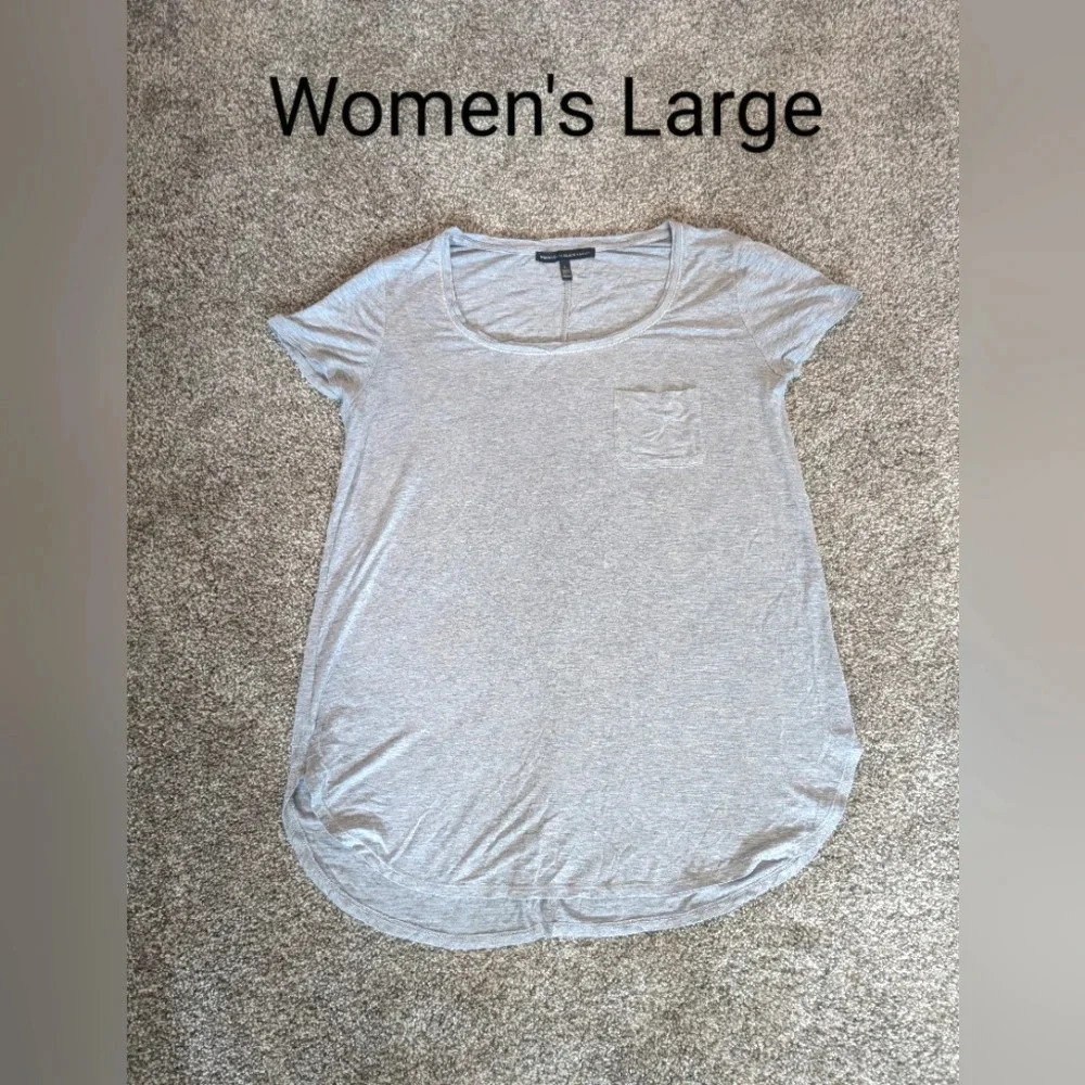🎈3/$15🎈Women's large White House Black Market scoop gray shirt silver stitch